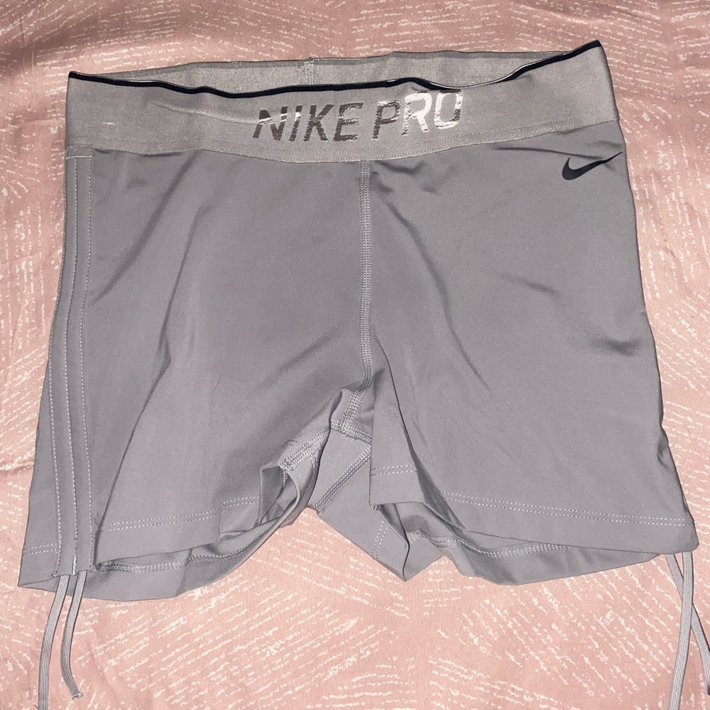 NIKE SHORTS 💗
